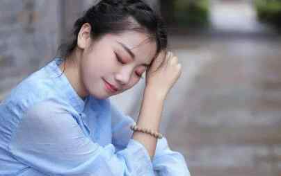 沉香佩戴的注意事项：女生佩戴沉香有哪些禁忌呢