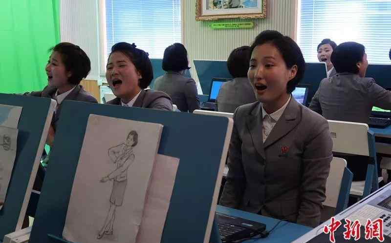 实拍朝鲜女大学生:不留长发 找对象不看钱