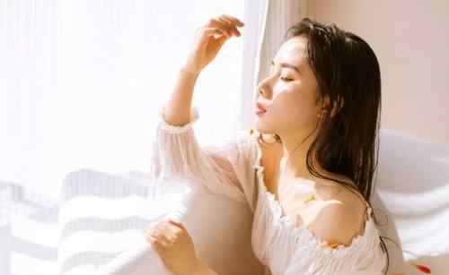 属蛇人2021年桃花贵人 2021年属蛇男桃花运 65属蛇的男人桃花运好吗