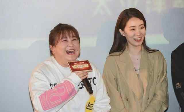 贾玲高情商回应催婚 调皮的让人毫无伤害