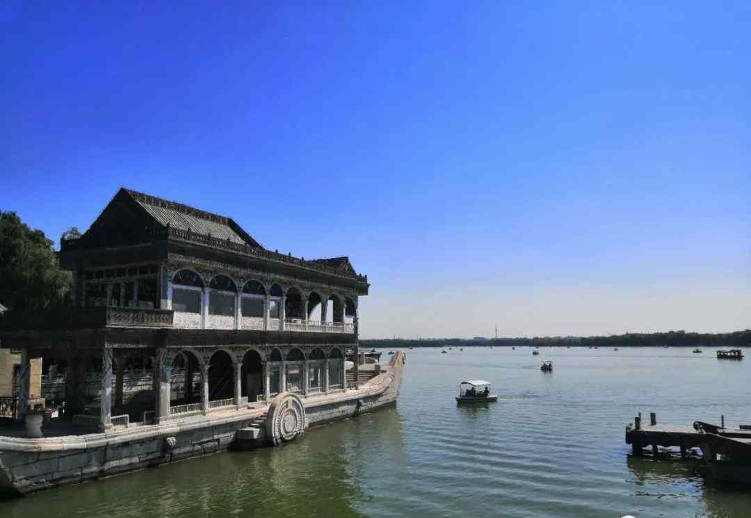十一北京旅游攻略 十一出游小高峰明天开启，如何畅游京城？攻略来了