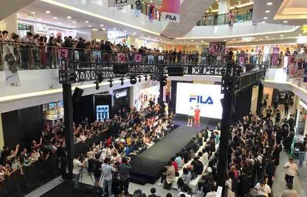 斐乐专卖店 FILA大中华区最大旗舰店在上海悦荟广场升级开业