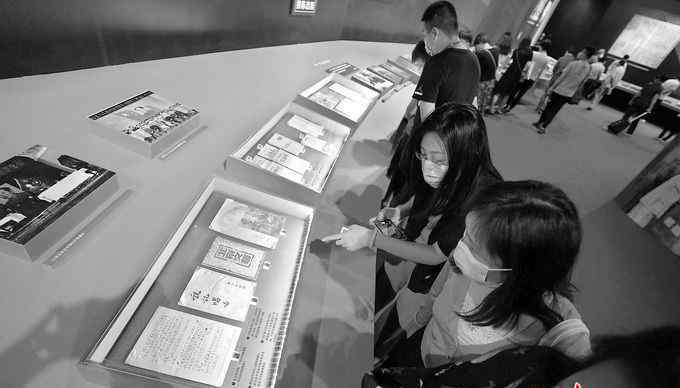 蛙声十里出山泉 北京市文联成立70周年成就展展出：老舍这样建议齐白石“画”出蛙声