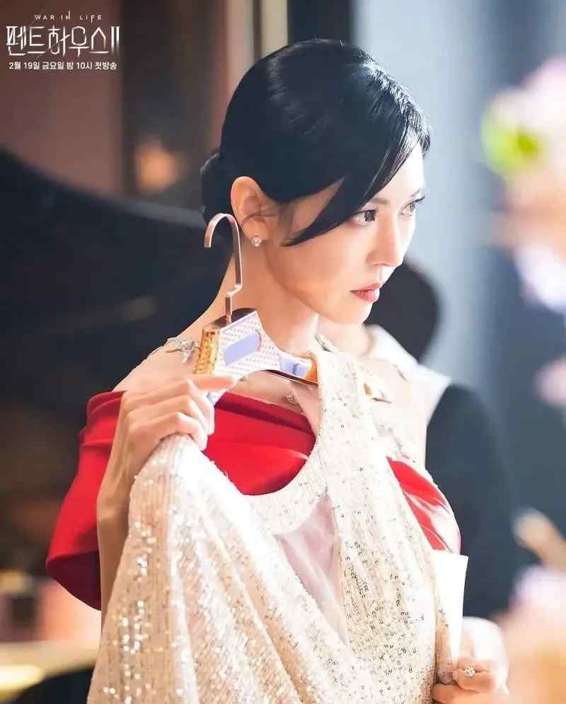 顶楼秀莲最后有没有死 顶楼女主到底死没死 为什么把秀莲写死