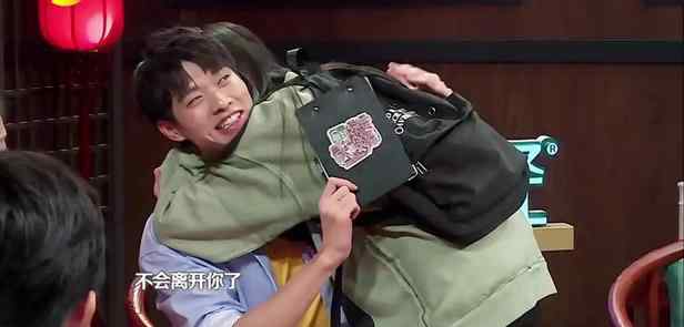 魏大勋被拍深夜前往杨幂住所 魏大勋杨幂公开恋情是真的吗