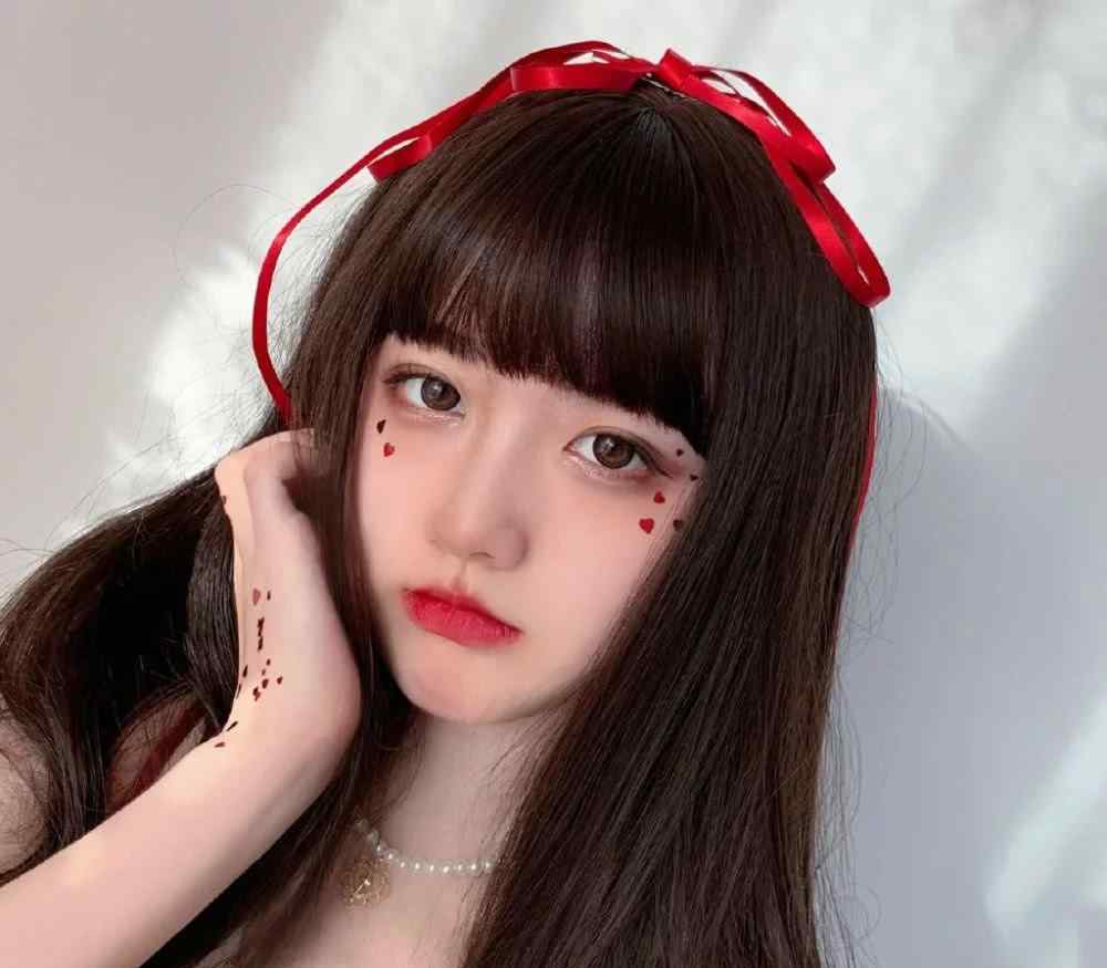 水瓶座几岁变美 12星座各会在多少岁开始变美？狮子座越长大越漂亮，第一名颜值时刻在线