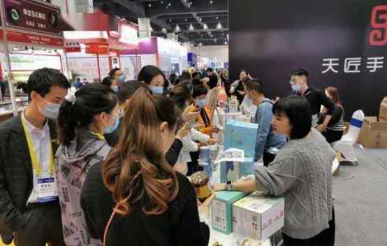 郑交会 舌里品牌直播带货走进郑交会，舌里成为休闲食品行业新贵