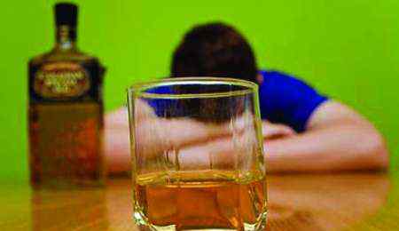 深圳卖酒给未成年人最高罚3万 向未成年卖酒怎么处罚