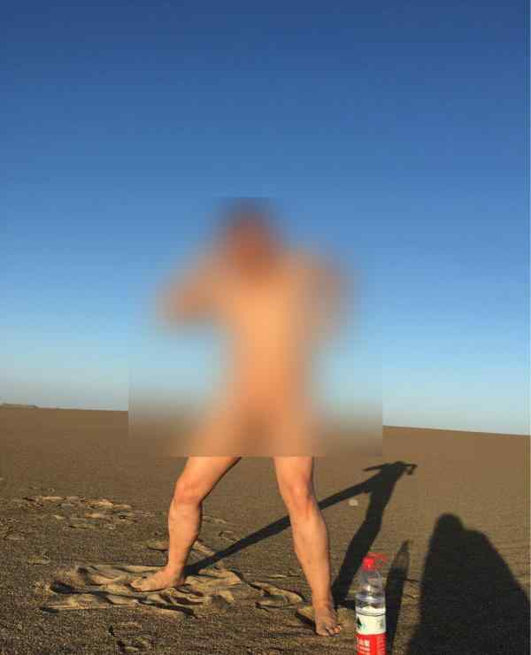 胖东来官方网站 于东来在胖东来官网发裸照 客服称这是内部事务