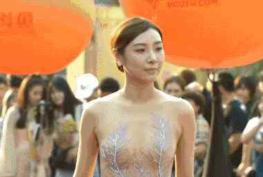 女流照片 斗鱼主播女流晒最新美照 网友：美翻了，秒杀众网红