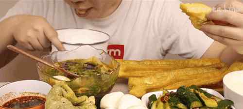 吃播大胃王 “大胃王吃播”被点名，多家平台开始整改吃播视频