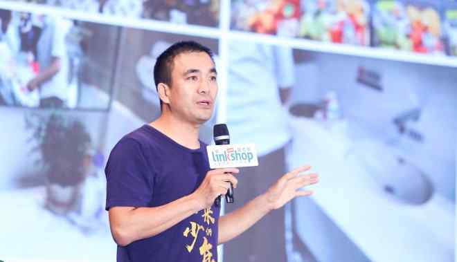 万商购物网 万商俱乐部创始人杨泽轩：未来商业业绩增长的关键是服务