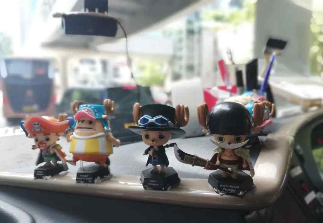 香港三天旅游团 香港旅游业遭重创，巴士司机：每月开工仅三天，想死的心都有