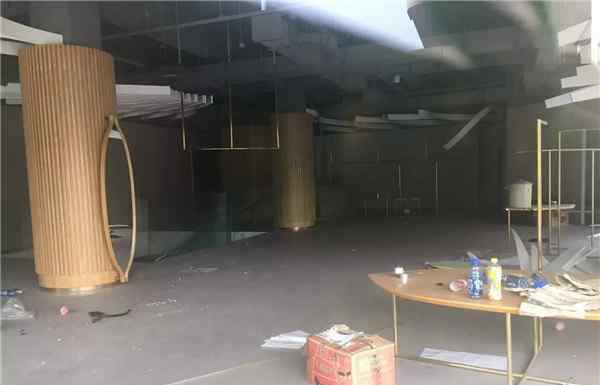 杭派 杭派女装浪漫一身再关一店 已全面退出杭州市场