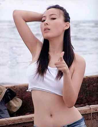 卢嘉丽性贿赂床技图片 最美高官情妇卢嘉丽 盘点倒在她“性贿赂”裙下的高官