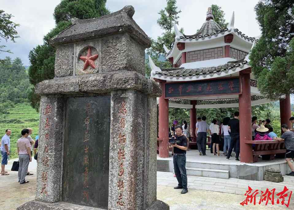 周卫国原型 再走长征路丨袁均尾：父亲亲眼看贺炳炎无麻醉壮士断臂