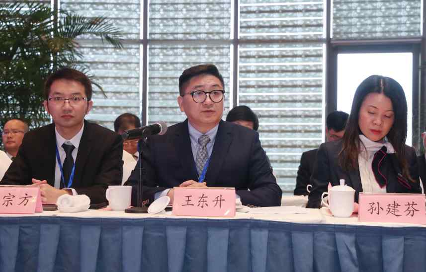 城市之窗家具 城市之窗家具集团董事长王东升：感恩在心，为创业之城添色