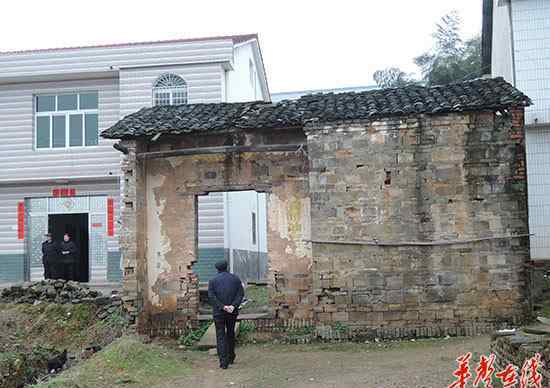 少将要出嫁 开国将军钟伟的家风：媳妇卖菜贴补家用（图）