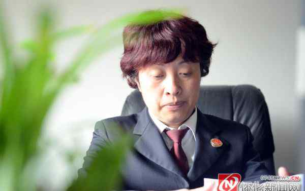肖杨 有一种美丽叫担当——记洪江市检察院纪检组组长肖杨
