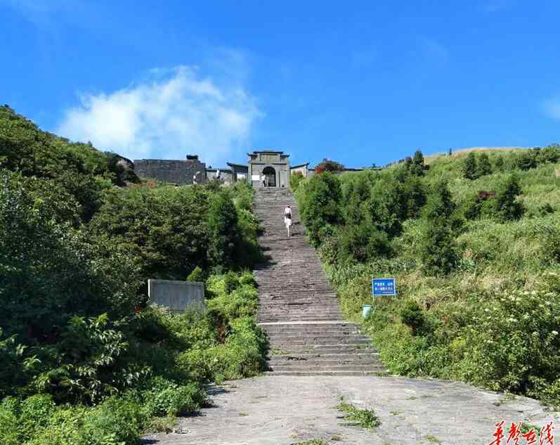 龙山脚下 涟源龙山寻“药王”足迹