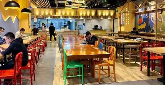 公司年会酒店 多地叫停年会、聚餐，2021年餐饮业将再迎寒冬？