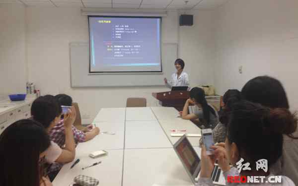 医生的工资一般是多少 湘雅医院80后医生:我不关注工资多少 因为没时间花