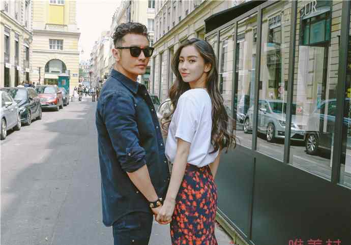 黄晓明Angelababy粉丝互撕 两个人离婚战已开启了吗