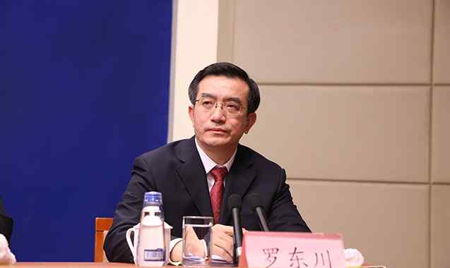中央规定肖不能改萧 中纪委回应“是否还有令计划、周永康级别的老虎”