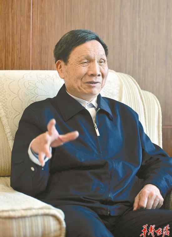 天高地阔 走近科学家 | 黄伯云：天高地阔任君飞文章配图