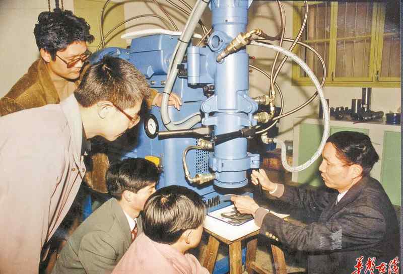 天高地阔的意思 走近科学家 | 黄伯云：天高地阔任君飞