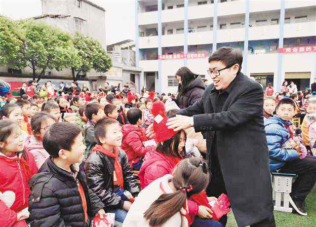 挂职干部 挂职不是“混时间”，把“替补”当成“主角儿”干一位挂职干部的微信朋友圈