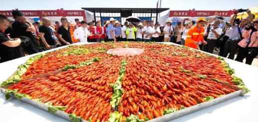 岳阳龙虾 岳阳龙虾节开幕 小龙虾从这里“蹦”向全国吃货的餐桌