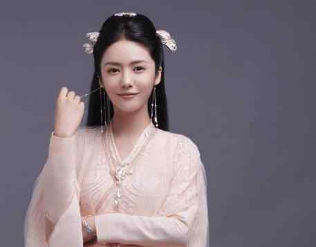 玲珑银妆是个什么角色 银妆是好是坏