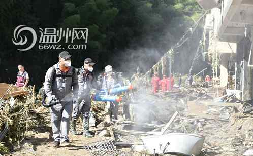 清扫淤泥 山早一日，见证冲不垮的温州力量