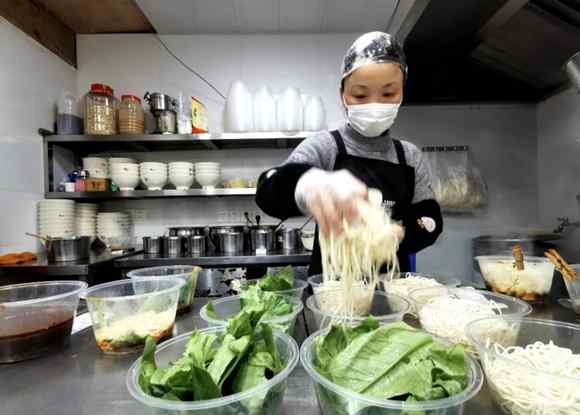 煮打哥重庆小面 除了火锅小面也来了！100多家重庆小面复工 外卖走起