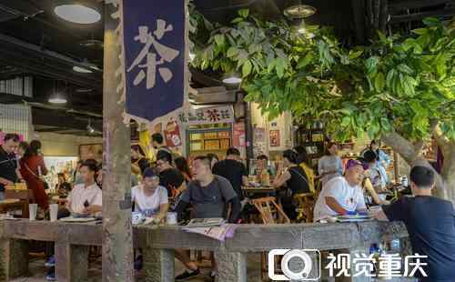 重庆洪崖洞 走，去洪崖洞重回80年代！