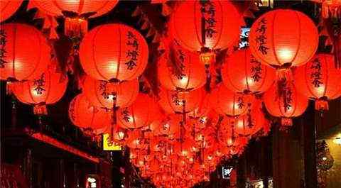 挂灯笼有什么讲究 挂灯笼的寓意和象征