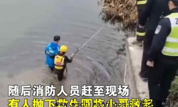 交警通报外卖员闯红灯被查后跳河 究竟发生了什么