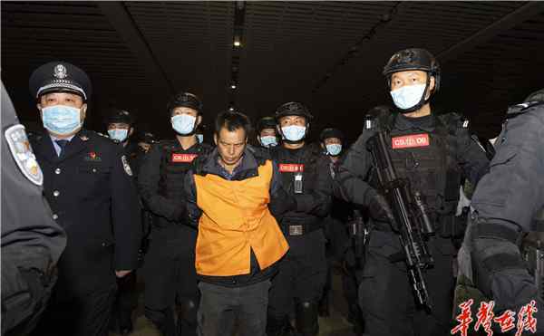 公安部a级通缉令 公安部A级通缉令逃犯张承禹被押解回长
