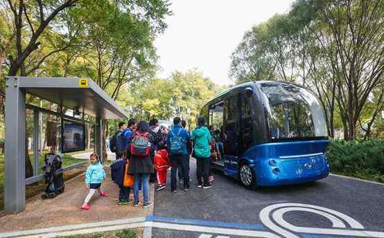 海淀公园 海淀公园变身为AI公园，可体验无人车、未来空间……