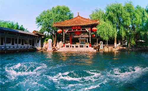 济南著名旅游景点 秋季旅游好去处 盘点“泉城”济南十大必游景点