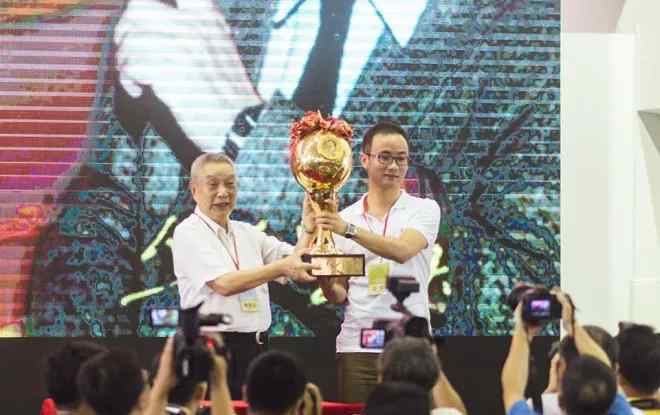 华杯赛冬令营 奥数“华杯赛”暂停，“小升初暗战”继续