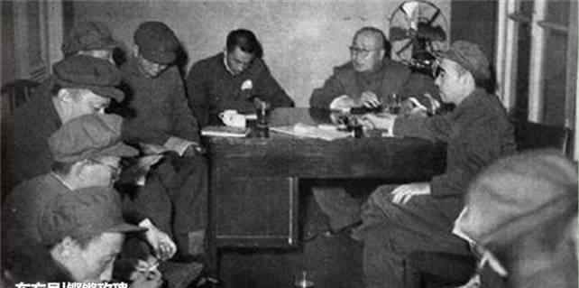 36位军事家 开国36位军事家中，为何唯有这位元帅冠有“军事理论家”头衔