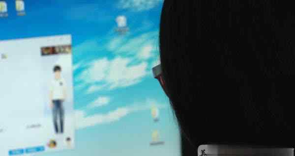 盐阜在线 女子网上找“兼职” 钱一分没挣还倒贴八万多文章配图
