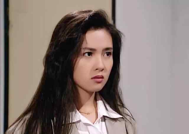 蜜桃女孩成熟时 蜜桃成熟时，53岁的李丽珍虽饱受情伤仍然美丽如昔