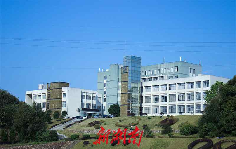 十大杰出青年法学家 第八届“全国十大杰出青年法学家”（含提名奖）评选揭晓 湘大校友有三位