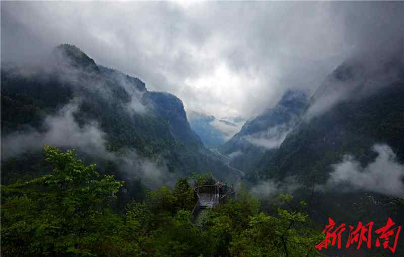 湘西旅游 湖南日报整版推介美丽湘西建设｜神秘，成为旅游的最大引力——湘西州打造休闲旅游大乐园