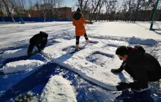 雪后大连理工惊现巨幅画作 事件详情始末介绍！