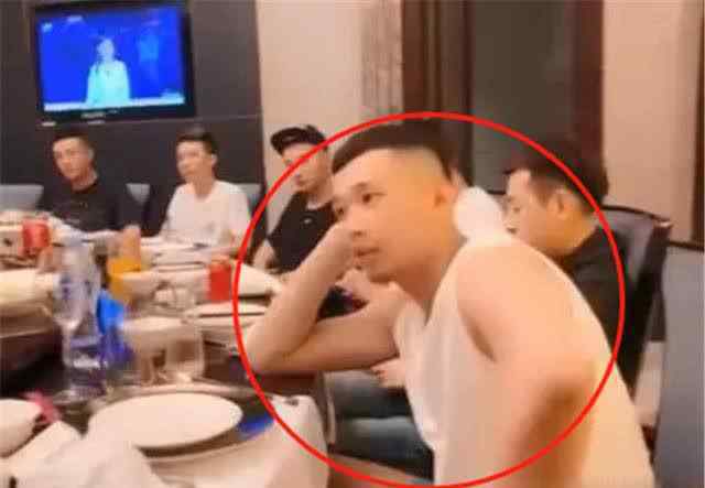 天佑近况 当初那个红极一时的“MC天佑”，退出网红界销声匿迹现状如何？