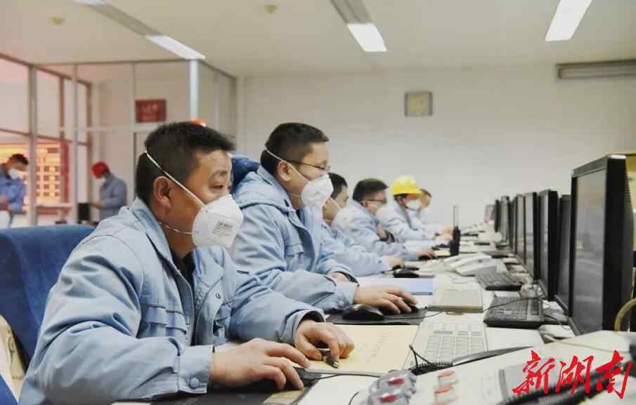 岳阳石化人网 巴陵石化三千员工战犹酣